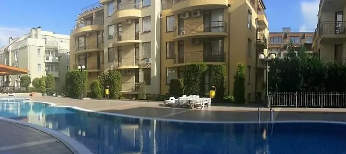 Appartement Siana 2 *