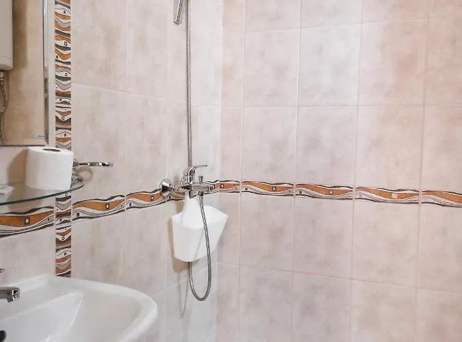 Appartement Siana 2 *